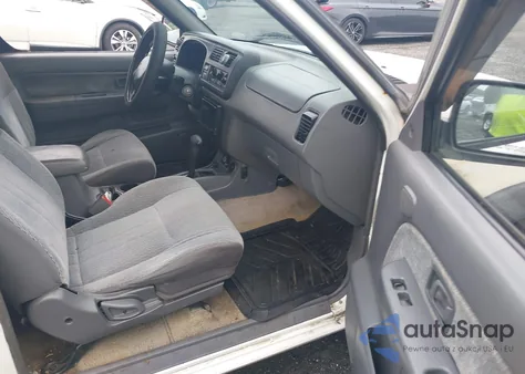 2000 Nissan Frontier Desert Runner Se-V6/Desert Runner Xe-V6 z USA, uszkodzony, nr VIN 1N6ED26T6YC396689